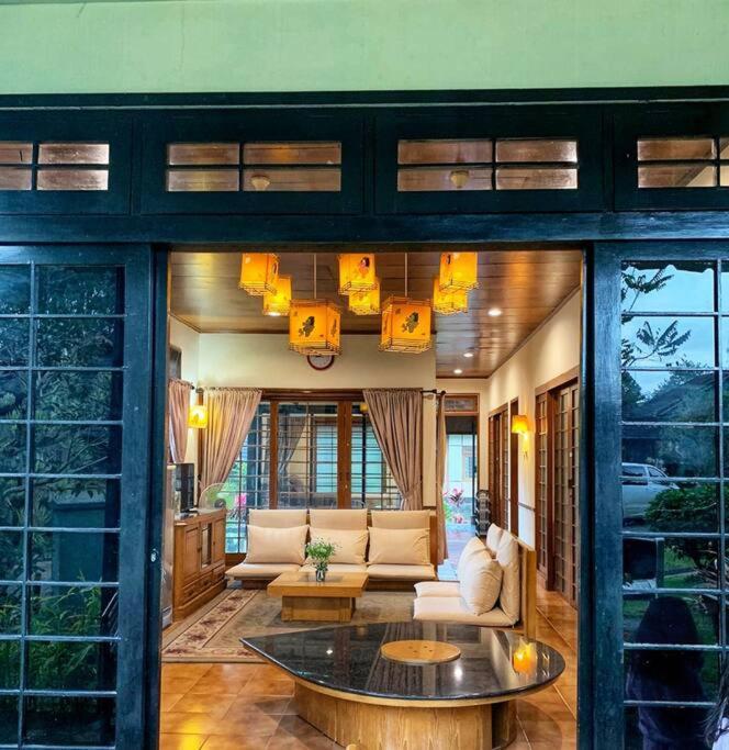 Designer Villa Tokyo Cianjur Exterior photo
