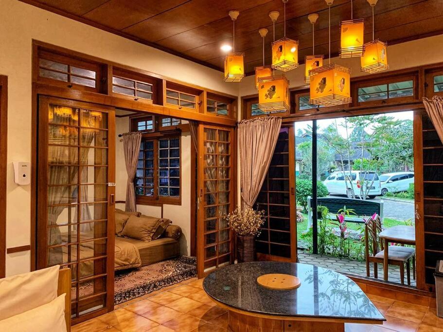 Designer Villa Tokyo Cianjur Exterior photo
