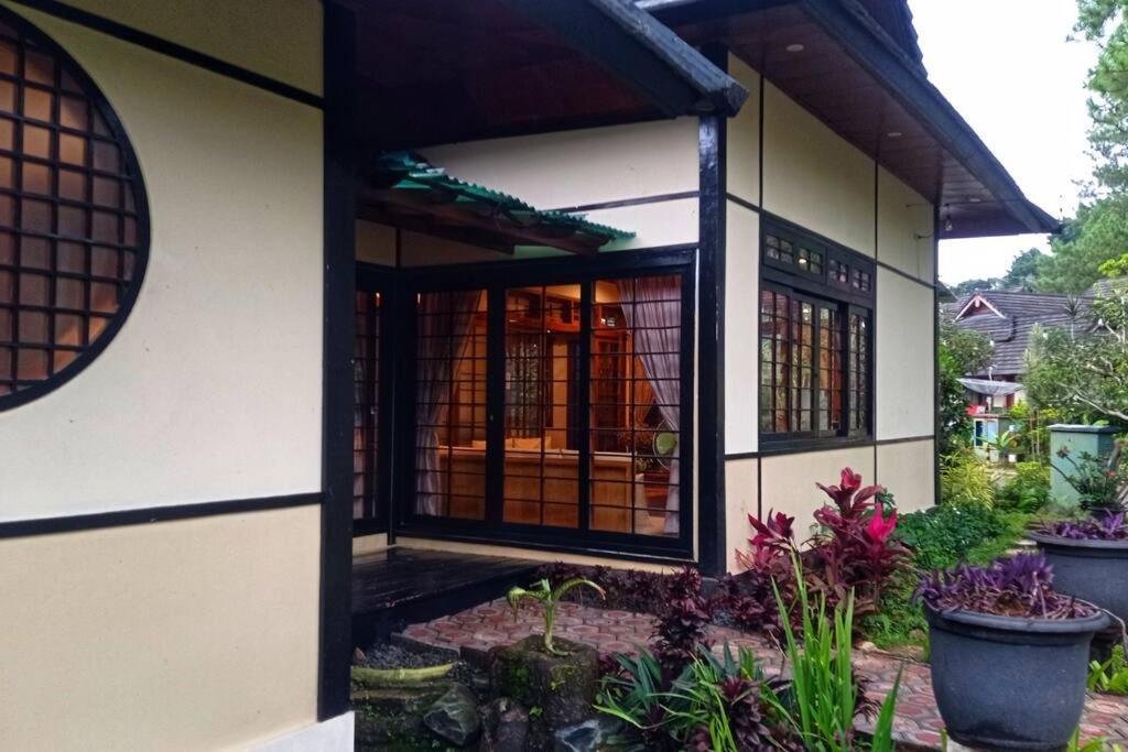 Designer Villa Tokyo Cianjur Exterior photo